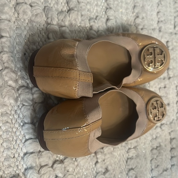 Tory Burch ballet flats in nude. Beautiful flats in perfect new condition. - Picture 4 of 5